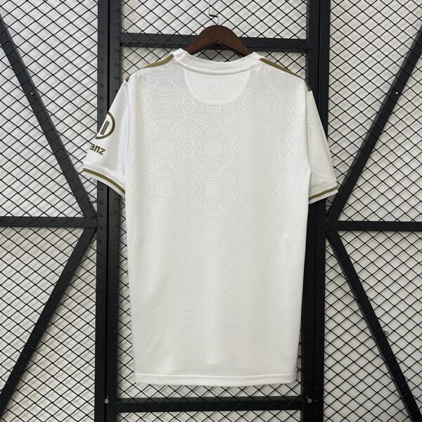 Camiseta Bayern Munich 2020 Aniversario Local - detalle