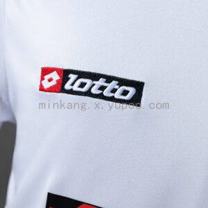 Camiseta Borussia Mönchengladbach 1992/93 Local - detalle cuello y mangas