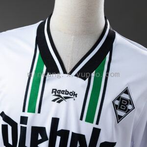 Camiseta Borussia Monchengladbach 2023/24 Local - vista lateral
