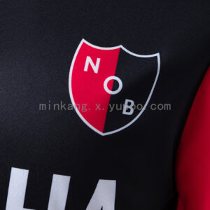 Camiseta Newell's Old Boys 1991 Retro Local - detalle logo Adidas