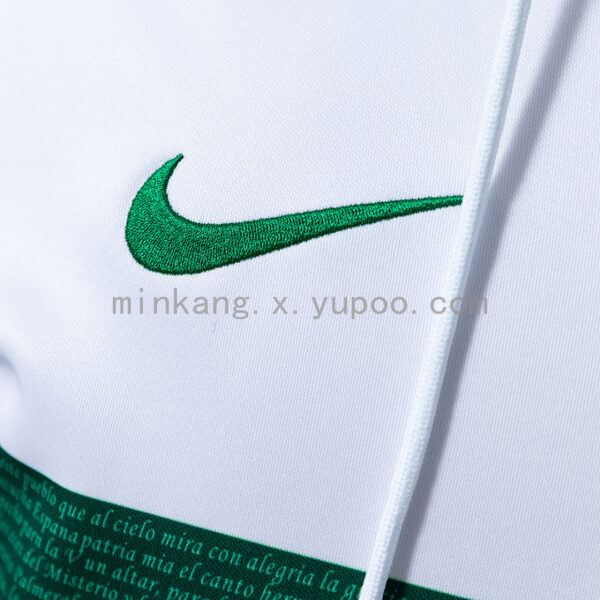 Camiseta Elche 2024/25 Local — detalle de la manga