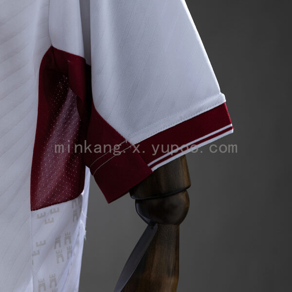 Camiseta Real Murcia 2022/23 Visita — detalle manga