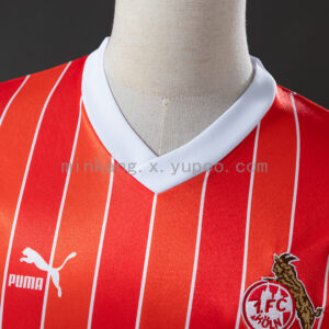Camiseta FC Köln 1978 Retro Local - detalle manga
