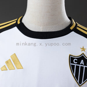 Camiseta Atlético Mineiro 2023/24 Visita — detalle bajo lateral