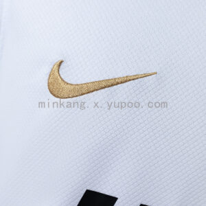 Camiseta Atlético Mineiro 2023/24 Visita — vista lateral