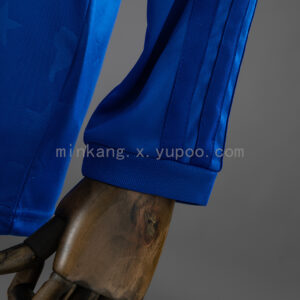 Camiseta Cruzeiro 2023/24 Local Manga Larga — vista lateral hombro