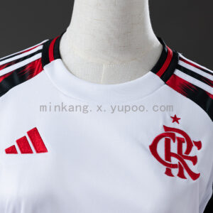 Camiseta Flamengo 2024/25 Away Mujer — detalle cuello