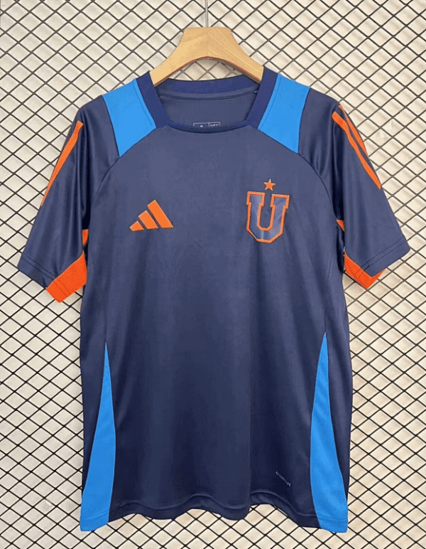 Camiseta Universidad de Chile 2024/25 Entrenamiento - detalle del cuello