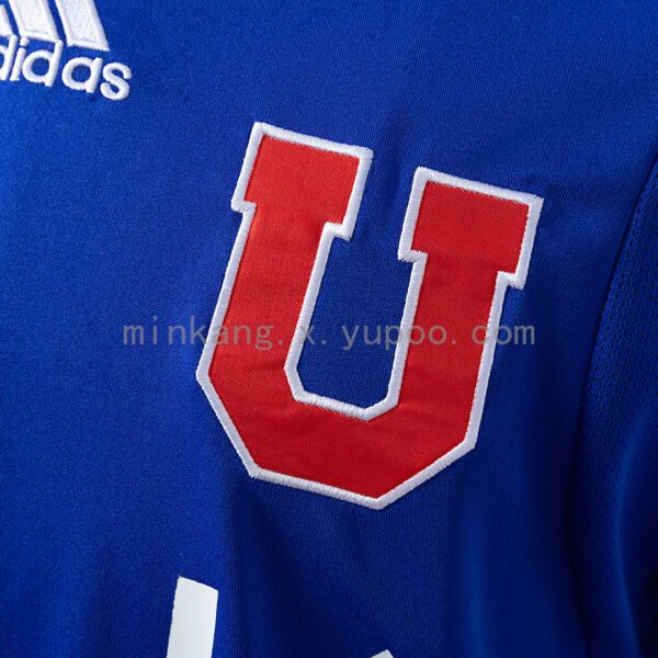 Camiseta Universidad de Chile 2011 Retro Local - detalle
