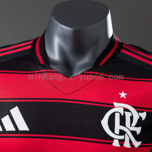 Camiseta Flamengo 2024/25 Local Version Jugador — detalle del cuello y patrón de tejido