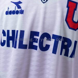 Camiseta Universidad de Chile 1996 Retro Local - detalle cuello