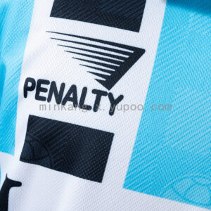 Camiseta Grêmio 1995 Retro Local — detalle logo Penalty