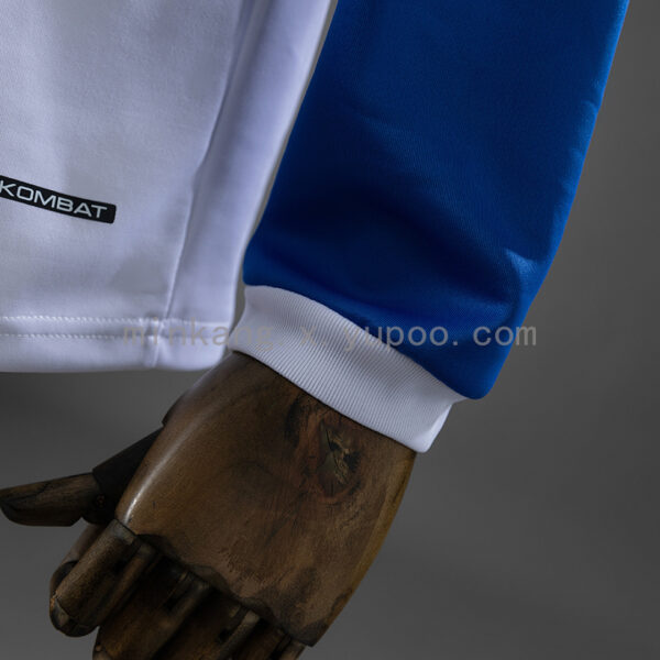 Camiseta Deportivo La Coruña 2024/25 Entrenamiento — detalle manga raglán