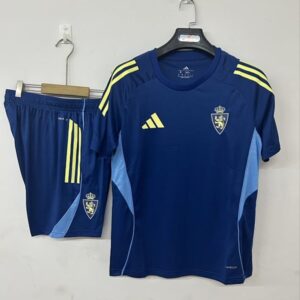 Camiseta Real Zaragoza 2023/24 Entrenamiento — detalle panel lateral celeste