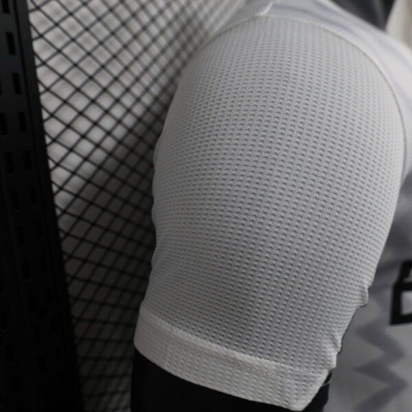 Camiseta Bayer Leverkusen 2023/24 Local Versión Jugador - detalle