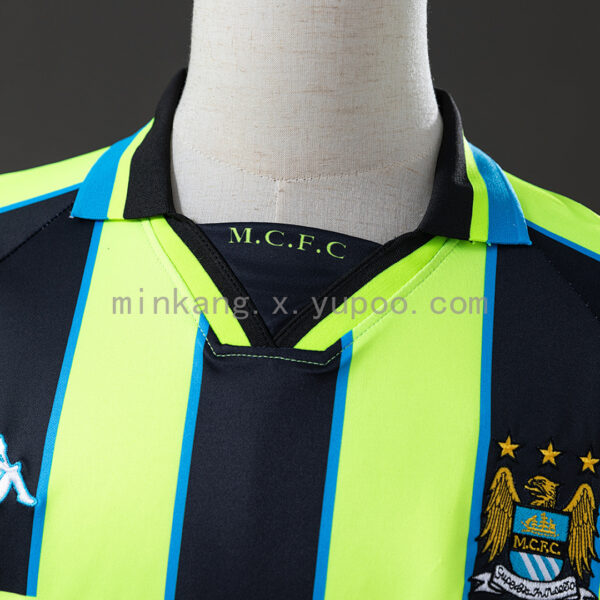 Camiseta Manchester City 1996/97 Visita Retro - vista lateral izquierda