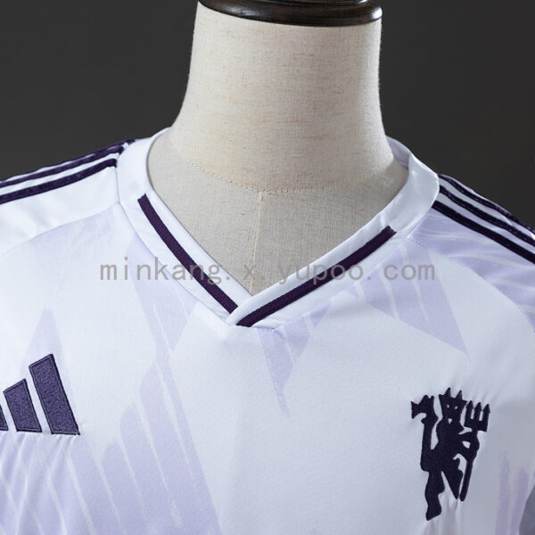Camiseta Manchester United 2024/25 Visita Manga Larga - detalle cuello y franja