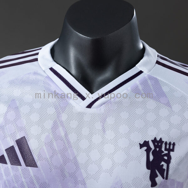 Camiseta Manchester United 2024/25 Tercera - detalle