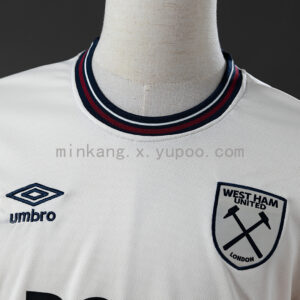 Camiseta West Ham United 2023/24 Visita - vista frontal diagonal