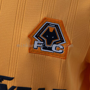 Camiseta Wolves 1988/89 Retro Local Manga Larga - textura de la tela