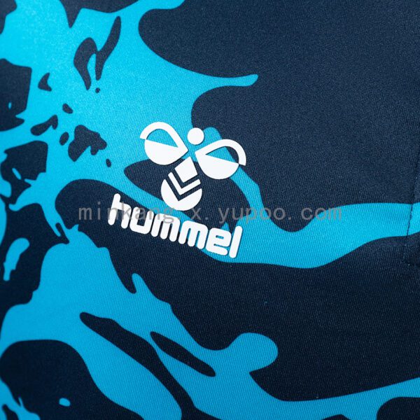 Camiseta Málaga C.F. 2023/24 Entrenamiento - detalle del brazo