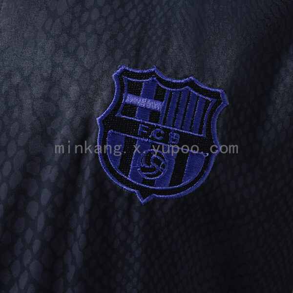 Camiseta FC Barcelona 2024/25 Cortaviento Entrenamiento - detalle manga y puño