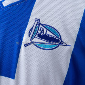 Camiseta Deportivo Alavés 2001/02 Local - detalle inferior de la camiseta