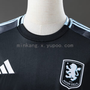 Camiseta Aston Villa 2024/25 Visita - detalle inferior y etiqueta