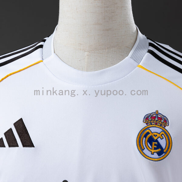 Camiseta Real Madrid 2024/25 Local — detalle