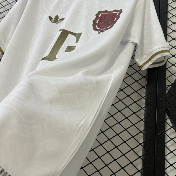 Camiseta Bayern Munich 2020 Aniversario Local - detalle