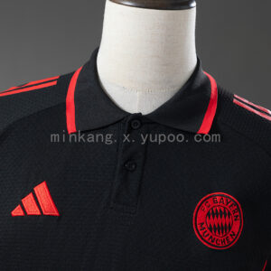 Camiseta Bayern Munich 2024/25 Polo - detalle escudo