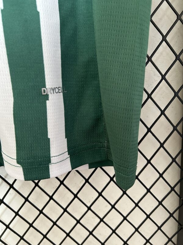 Camiseta Palmeiras 2023 Edición Especial — detalle estampado palmeras parte inferior
