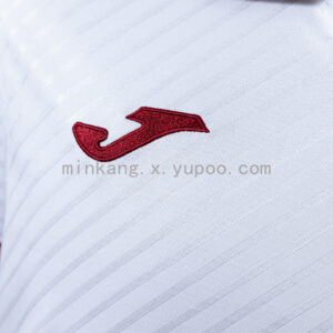 Camiseta Real Murcia 2022/23 Visita — detalle dobladillo