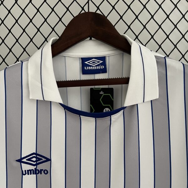 Camiseta Everton 1990 Retro Local - tejido y textura de la camiseta