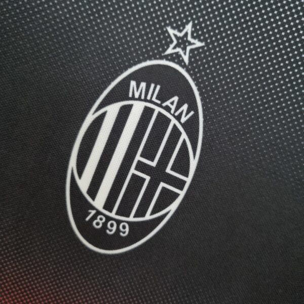 Camiseta AC Milan 1996/97 Retro Entrenamiento - detalle de la parte inferior