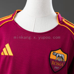 Camiseta AS Roma 2024/25 Local - detalle cordón del short