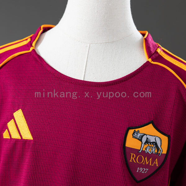 Camiseta AS Roma 2024/25 Local - detalle cordón del short