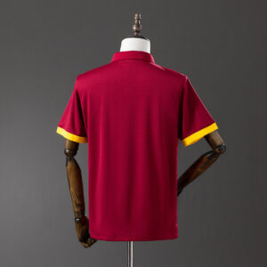 Camiseta AS Roma 1927 Retro Local - detalle bajo de la camiseta