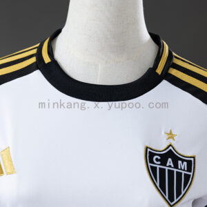 Camiseta Atlético Mineiro 2024/25 Local Mujer — detalle del cuello