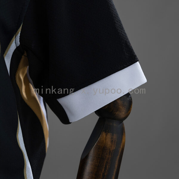 Camiseta Atlético Mineiro 2023/24 Local — detalle tejido transpirable