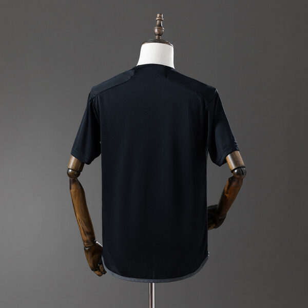 Camiseta Flamengo 2023/24 Tercera — detalle manga