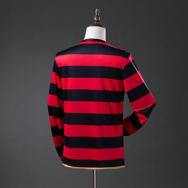 Camiseta Flamengo 2023/24 Local Manga Larga — detalle