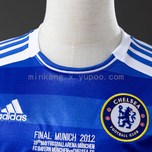 Camiseta Chelsea 2011/12 Local Manga Larga - detalle cuello y tejido