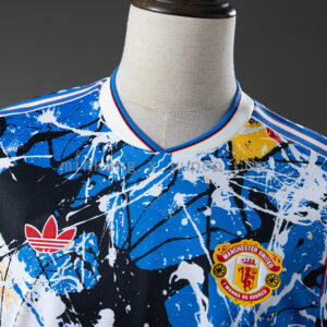 Camiseta Manchester United 2023/24 Edición Especial Retro - vista frontal