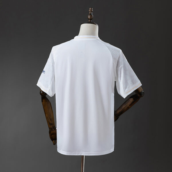 Camiseta Nottingham Forest 2023/24 Visita - detalle