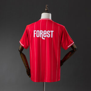 Camiseta Nottingham Forest 2023/24 Local - detalle bajo