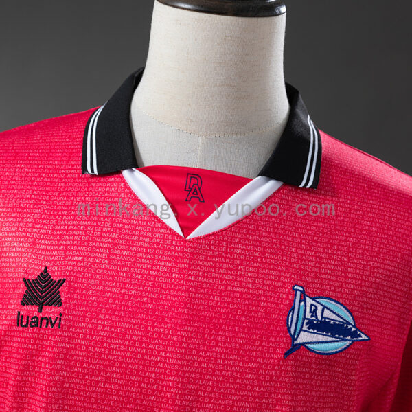 Camiseta Deportivo Alavés 1999/00 Retro Local - detalle escudo