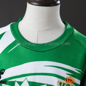Camiseta Real Betis Temática Naruto Niño - detalle costuras laterales