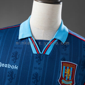 Camiseta Aston Villa 1995/96 Retro Local - detalle del escudo