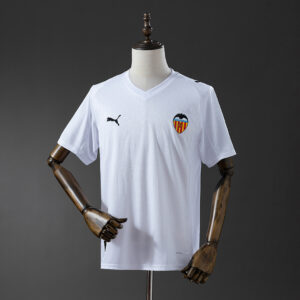 Camiseta Valencia 2023/24 Local — detalle escudo